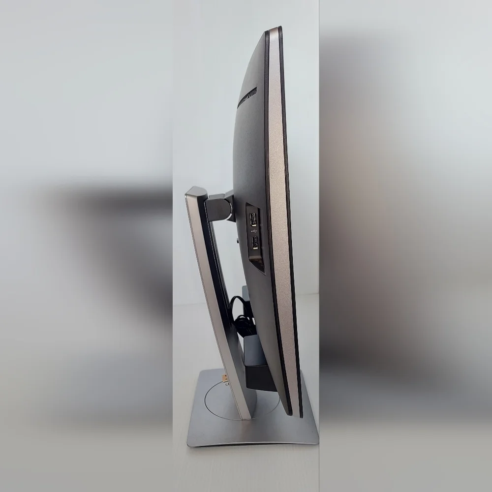 HP E240 Monitor